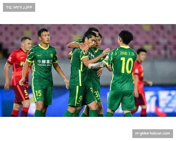 北京国安张玉宁连续破门状态正佳 但中场达万缺阵影响攻防转换节奏